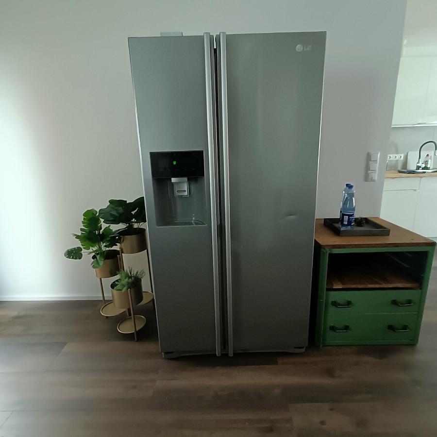 Apartments & Moeblierte Zimmer In Kahl Am Main, Kontaktloser Self Check-In, W-Lan, Schreibtisch, Duschbad, Kuechenzeile, Pkw-Plaetze Buitenkant foto
