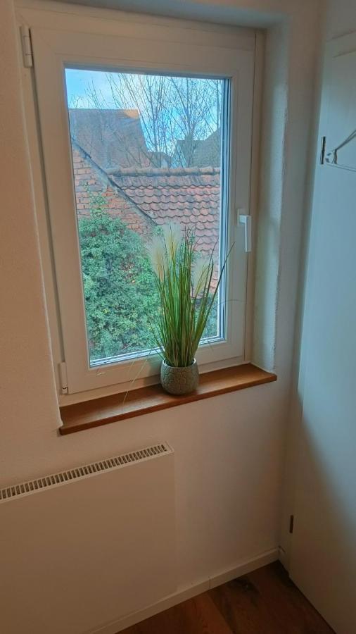 Apartments & Moeblierte Zimmer In Kahl Am Main, Kontaktloser Self Check-In, W-Lan, Schreibtisch, Duschbad, Kuechenzeile, Pkw-Plaetze Buitenkant foto